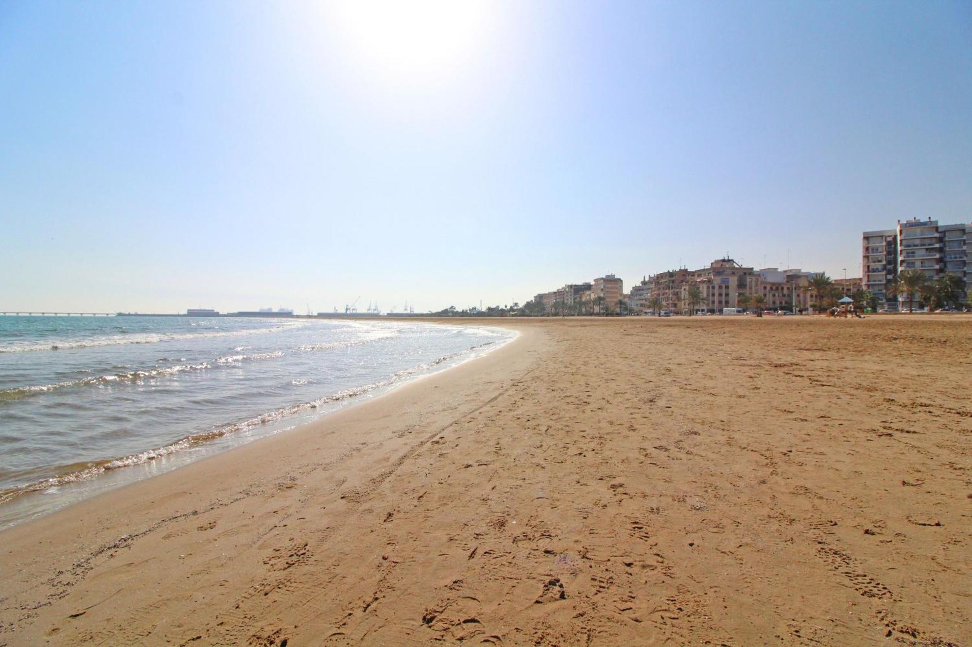 Global Properties, Bonito Apartamento En Puerto Sagunto Para Parejas エクステリア 写真