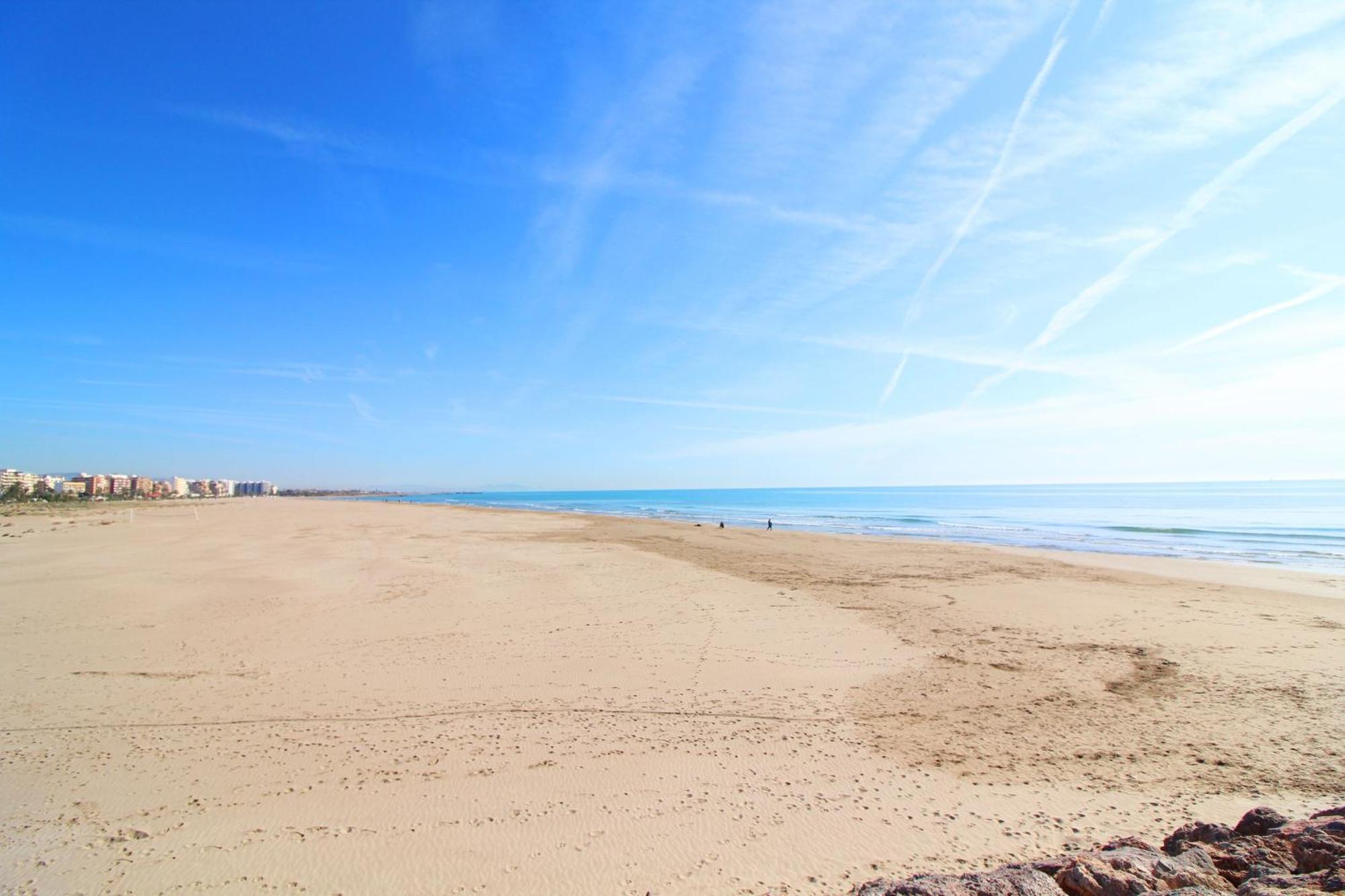 Global Properties, Bonito Apartamento En Puerto Sagunto Para Parejas エクステリア 写真