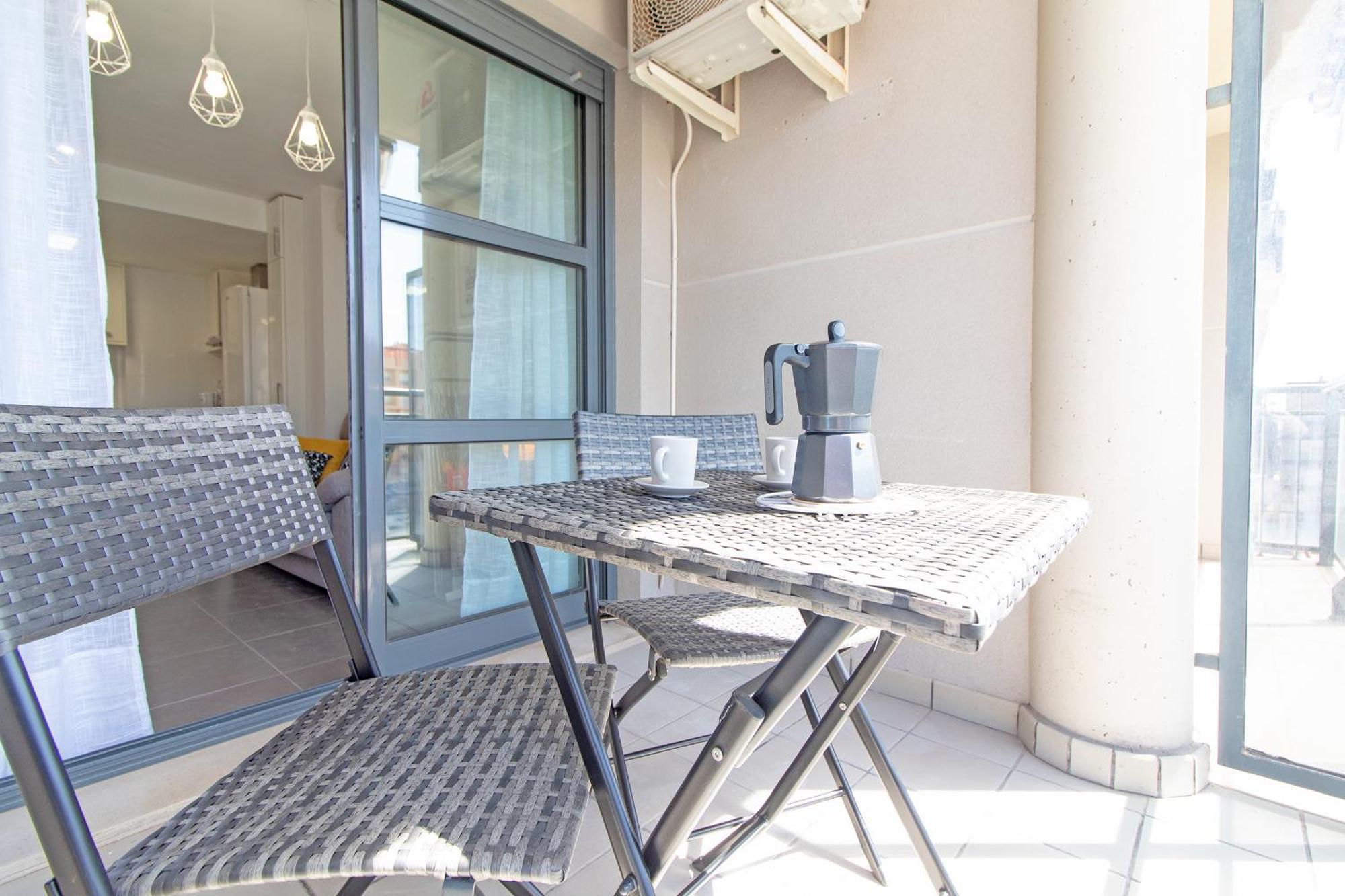 Global Properties, Bonito Apartamento En Puerto Sagunto Para Parejas エクステリア 写真